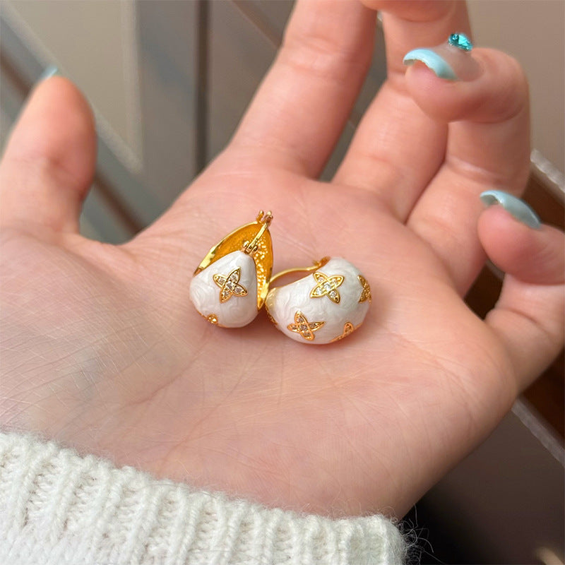 Pearl Clover Stud Earrings