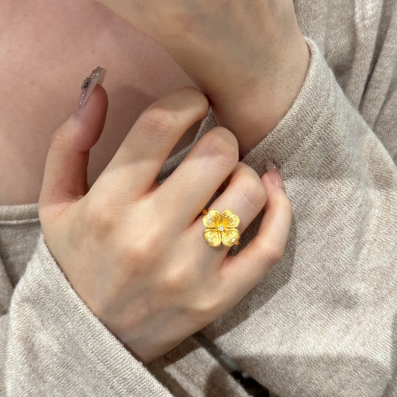 Golden Clover Ring