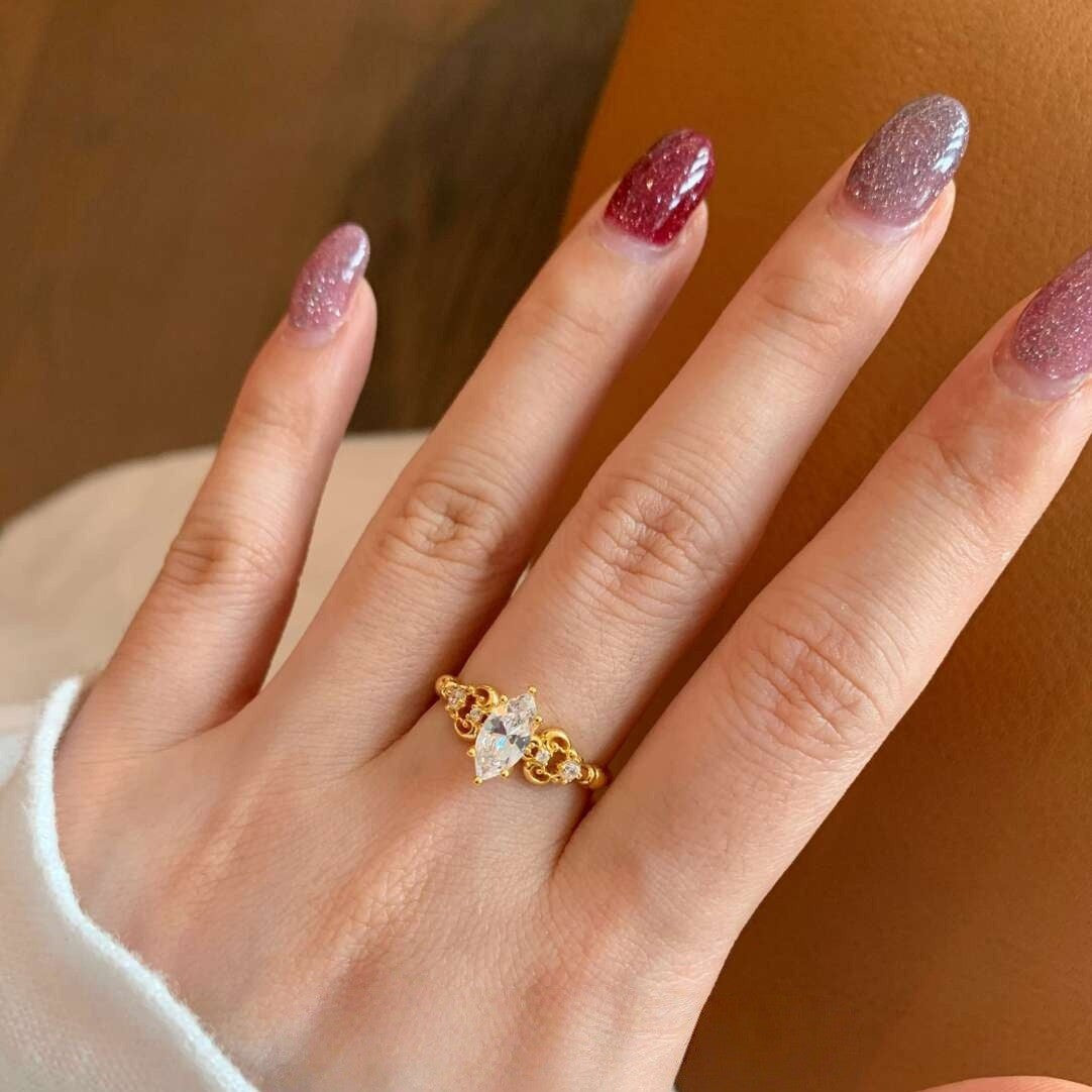 Lace Marquise Ring