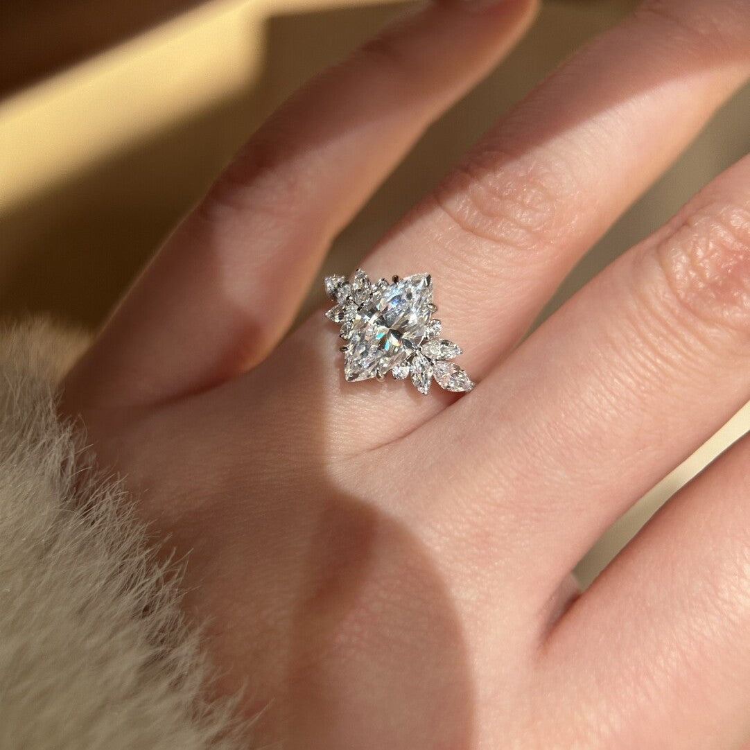 Moonlit Laurel Ring